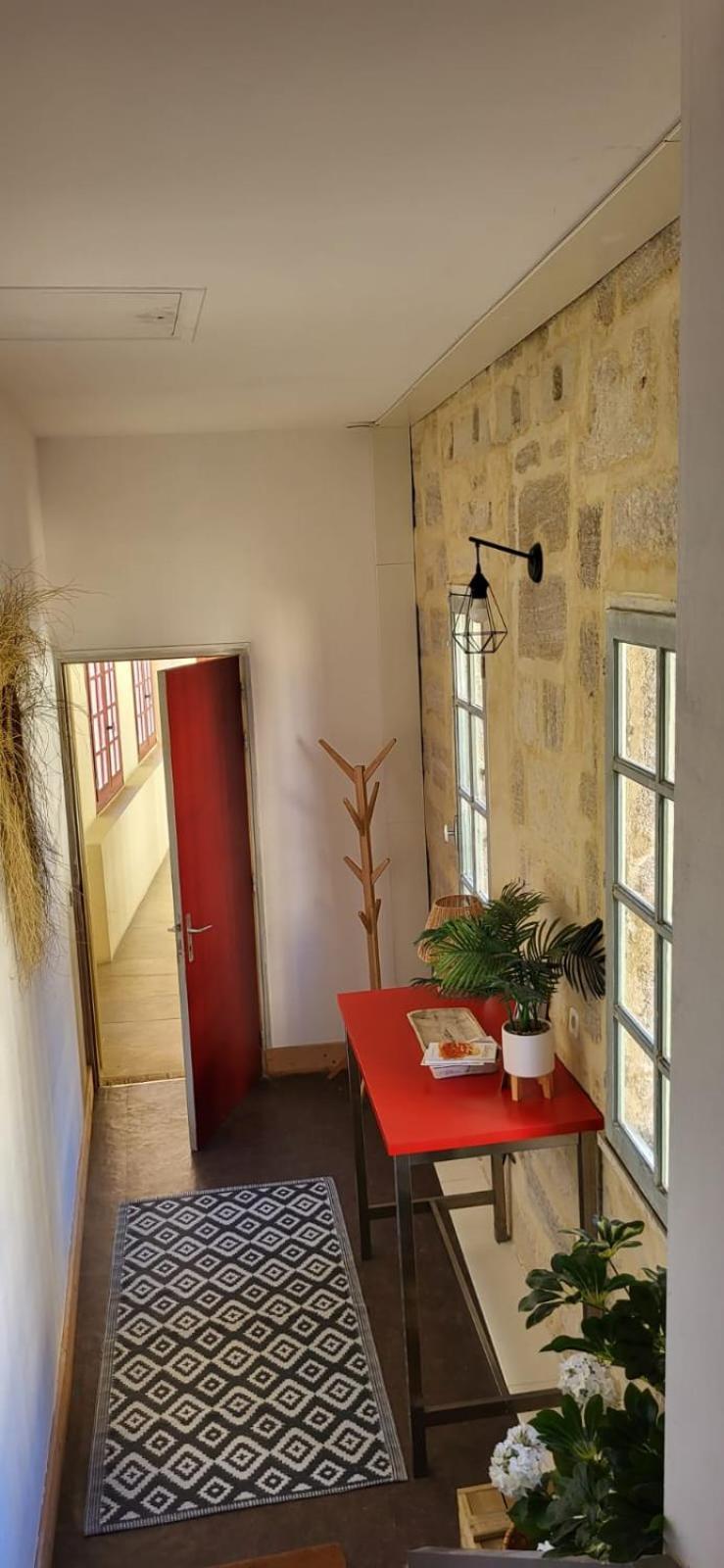 Uzes, Au Coeur Du Centre Medieval La Boussole D'Uzes, Appartement De Caractere Du XVII -Eme Siecle Eksteriør bilde