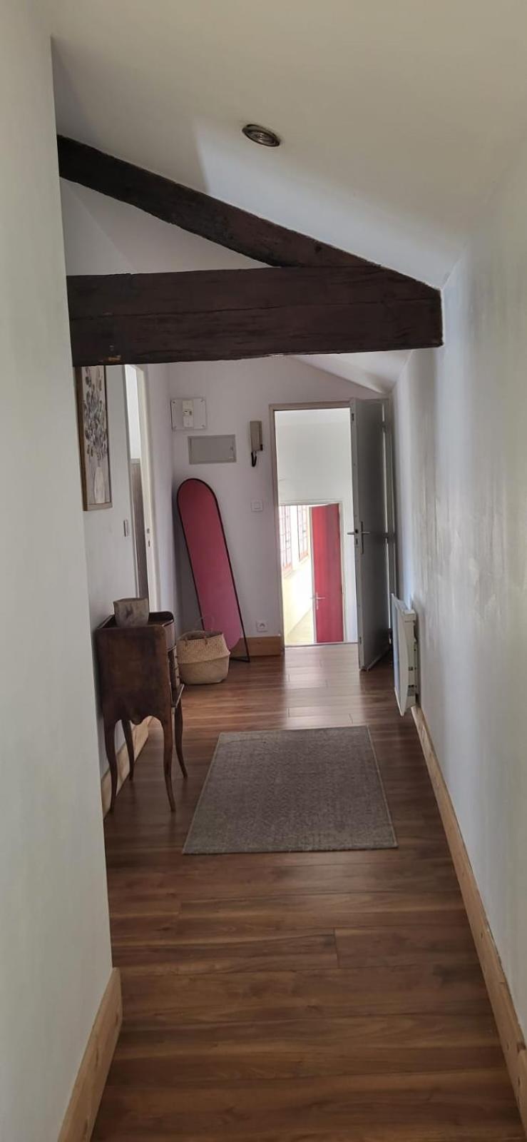 Uzes, Au Coeur Du Centre Medieval La Boussole D'Uzes, Appartement De Caractere Du XVII -Eme Siecle Eksteriør bilde